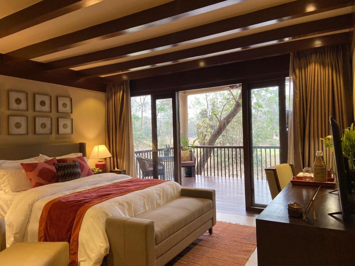 Miraaya Wellness And Golf Resort Chitwan Exterior foto