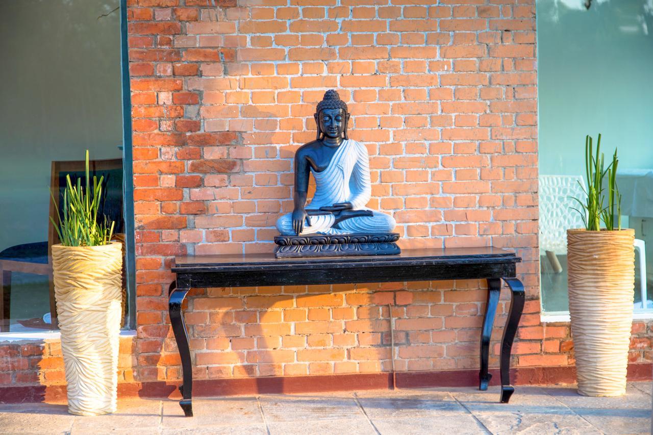Miraaya Wellness And Golf Resort Chitwan Exterior foto